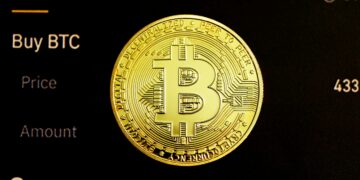 Bitcoin Adoption Is Just Getting Started — 200x Growth Possible, Tom Lee Says